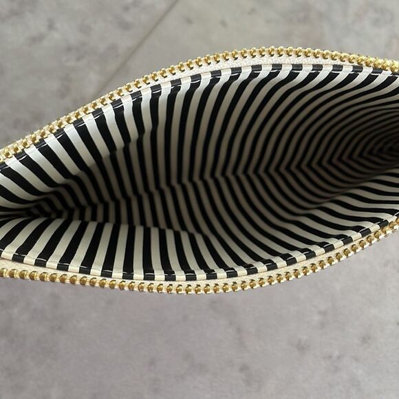 KATE SPADE cosmetics bag zipper with gold tone charm - Picture 3 of 7